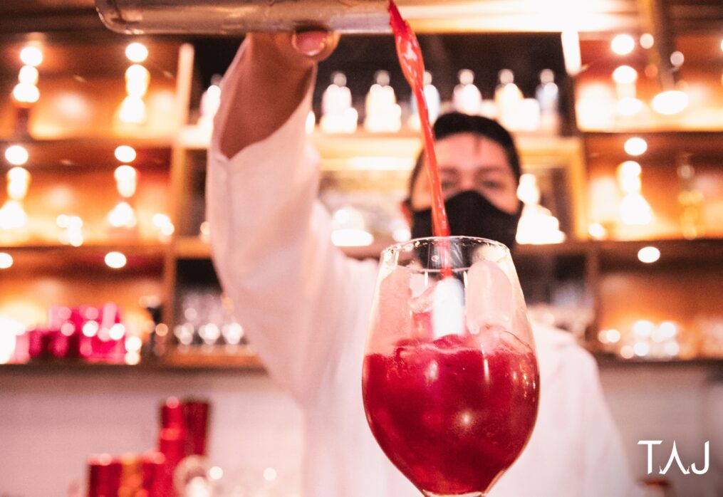 Taj Bar Curitiba promove menu Sparkling especial de verão